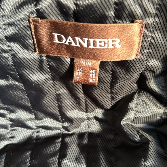 Danier Leather Jacket Style No 6583 - Picture 2 of 4